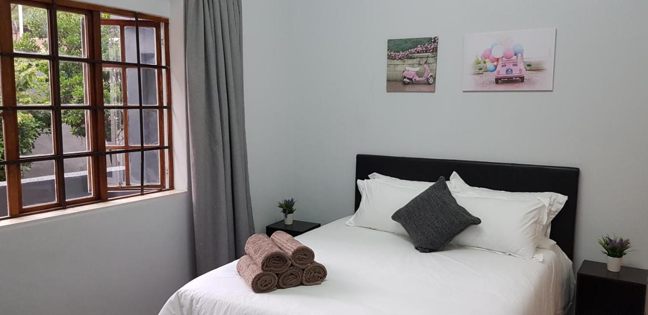Houghton Skye Guest House Йоганнесбурґ Екстер'єр фото
